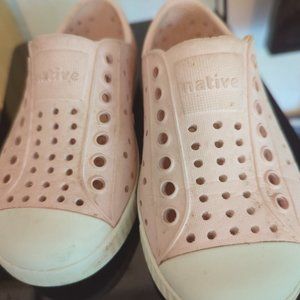 Toddler Size 8 Natives